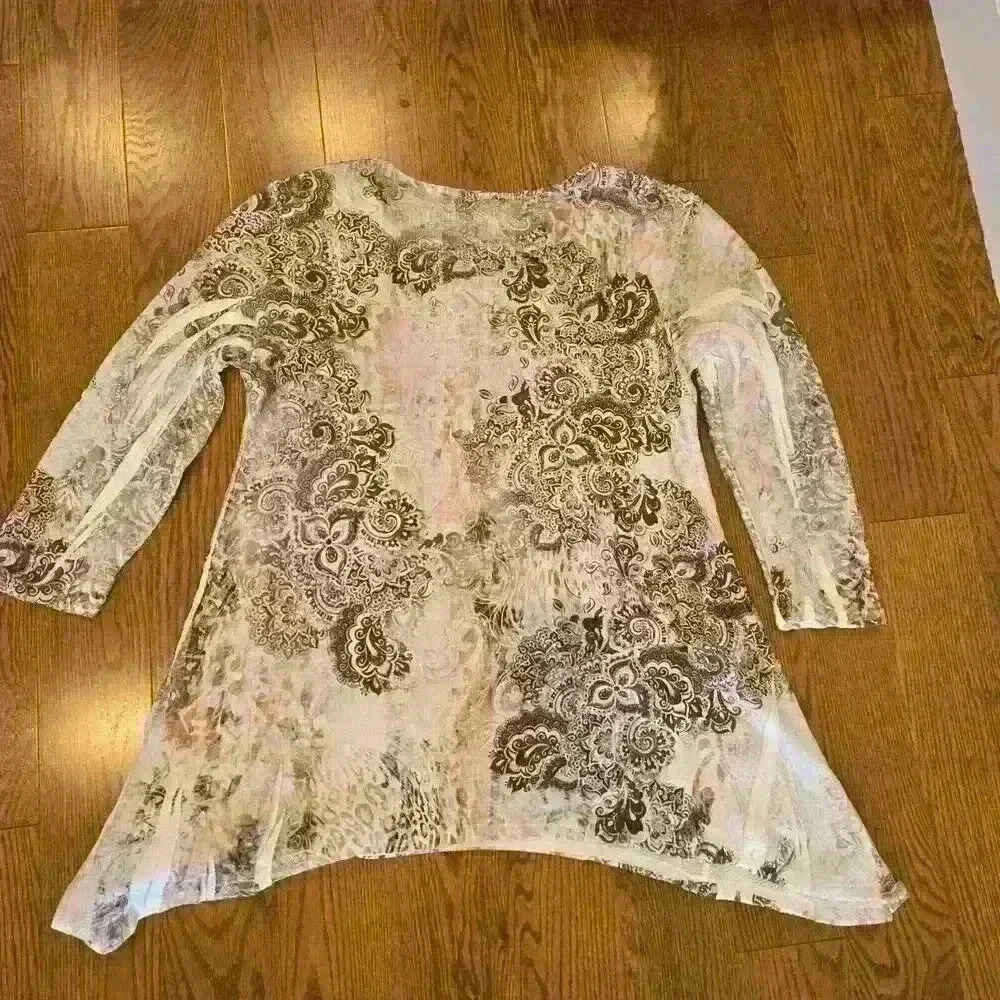 Cal Style Women's Tunic Asymmetrical Rhinestones, Size M - Picture 3 of 3